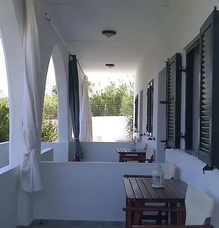 Anastasia's Garden Apartment *